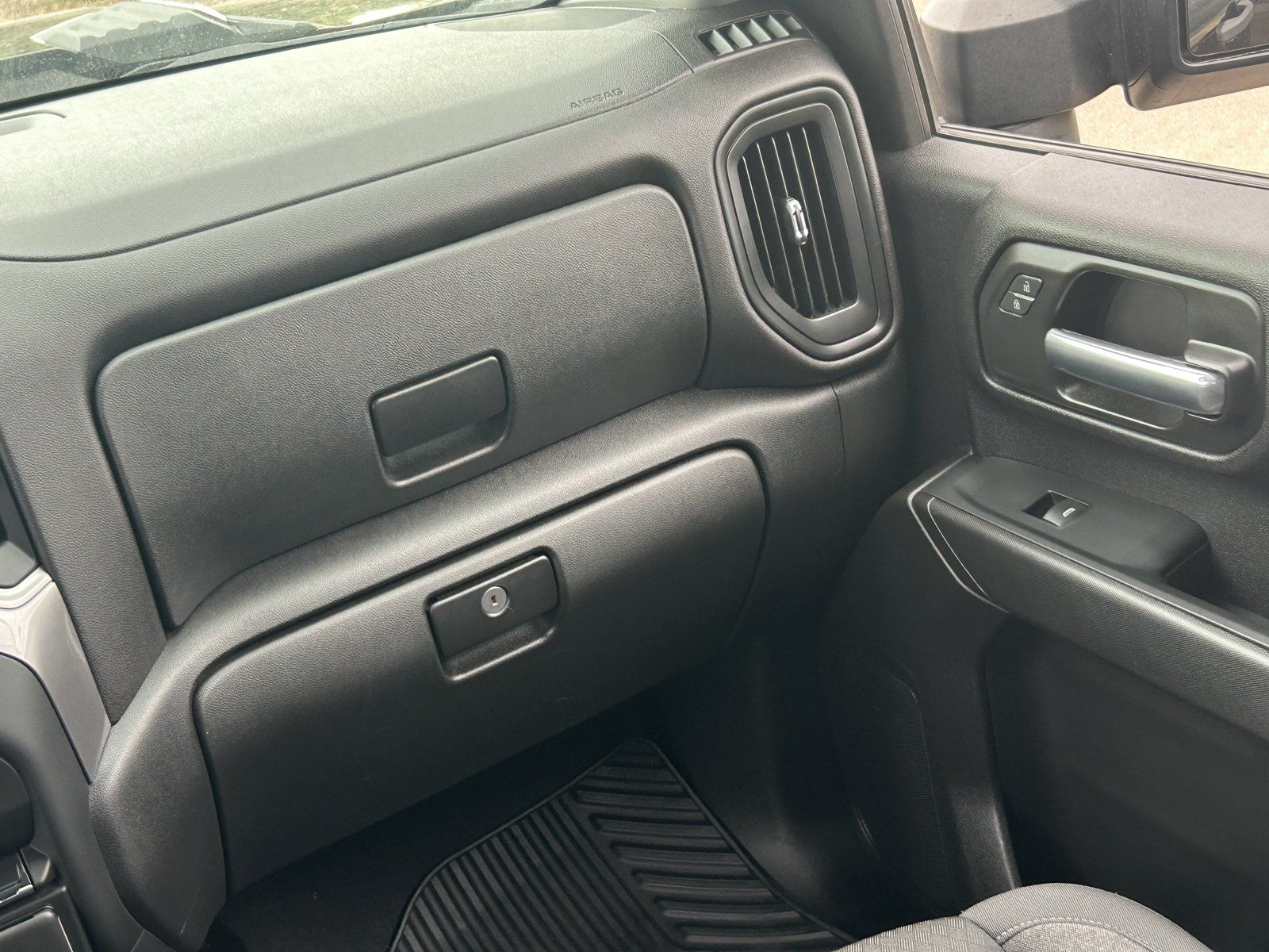 Used 2024 Chevrolet Silverado 2500 Custom w/ Custom Value Package AWD/4WD image 18