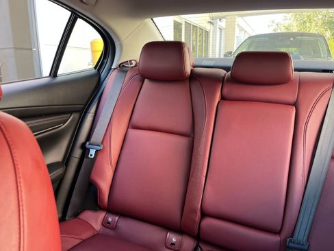 Used 2025 MAZDA MAZDA3 s image 40