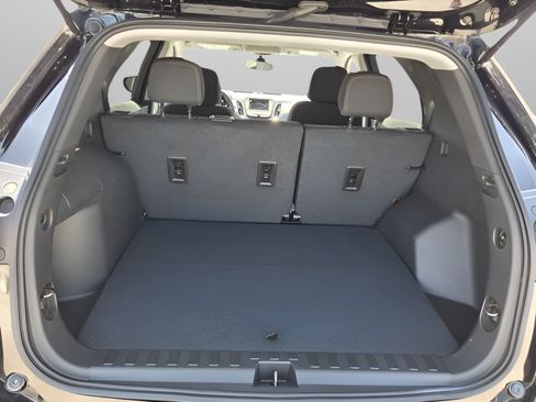 Certified 2023 Chevrolet Equinox LS w/ LS Convenience Package FWD image 13