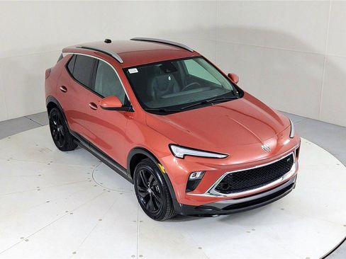 Used 2024 Buick Encore GX Sport Touring w/ Comfort Package image 13