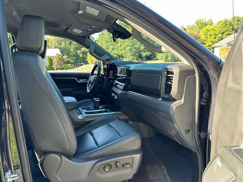 Used 2023 GMC Sierra 1500 SLT w/ SLT Premium Plus Package RWD image 49