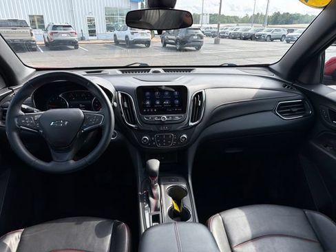 Used 2023 Chevrolet Equinox RS w/ RS Leather Package AWD/4WD image 32