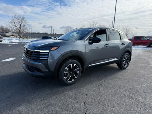 New 2026 Nissan Kicks SV w/ SV Premium Package AWD/4WD image 3