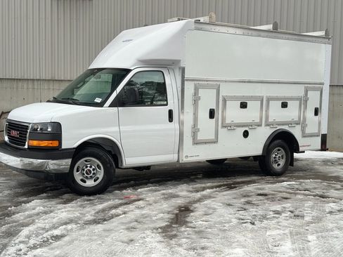 New 2026 GMC Savana 3500 w/ Driver Convenience Package image 2
