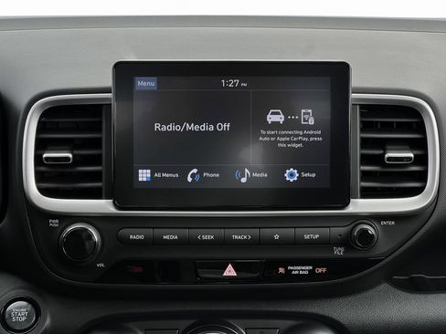 Used 2025 Hyundai Venue SEL FWD image 19