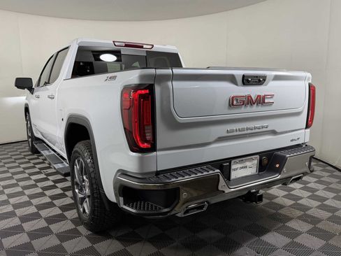 New 2026 GMC Sierra 1500 SLT w/ SLT Premium Plus Package AWD/4WD image 4