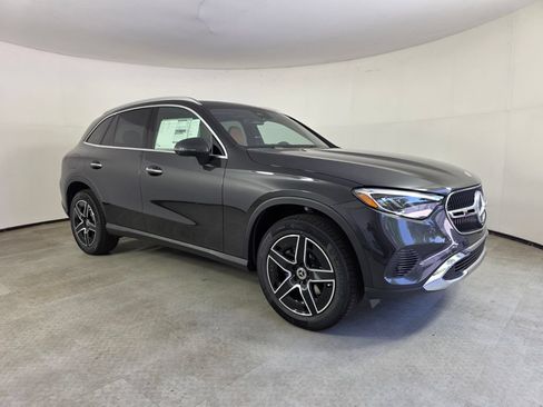 New 2027 Mercedes-Benz GLC 300 image 1