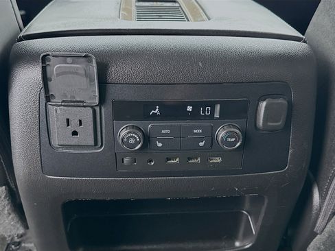 Used 2017 GMC Yukon Denali w/ Open Road Package image 18