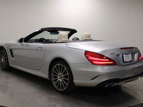 Certified 2020 Mercedes-Benz SL 550 image 4