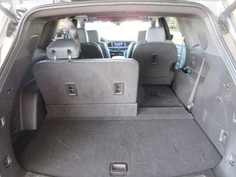 Used 2024 Buick Enclave Premium w/ Experience Buick Package image 36
