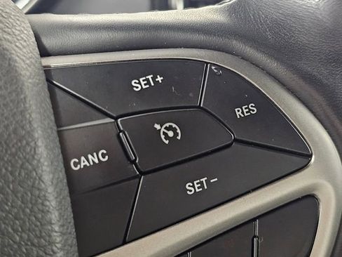 Used 2020 Jeep Grand Cherokee Altitude image 21