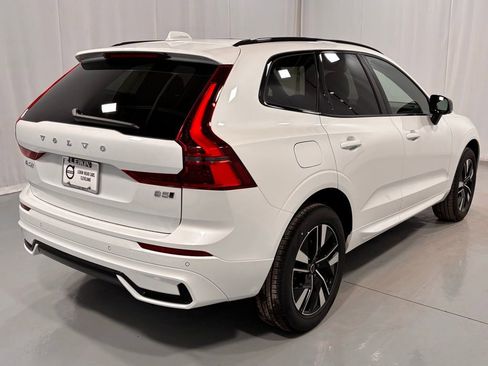 New 2026 Volvo XC60 B5 Core w/ Climate Package image 6