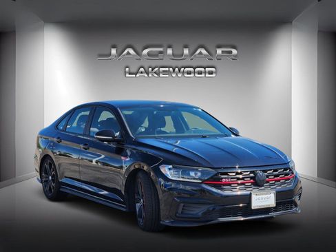 Used 2019 Volkswagen Jetta GLI FWD image 5