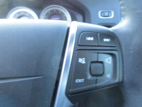 Used 2013 Volvo S60 T5 image 38