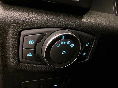 Used 2019 Ford F150 XLT w/ Equipment Group 302A Luxury AWD/4WD image 30