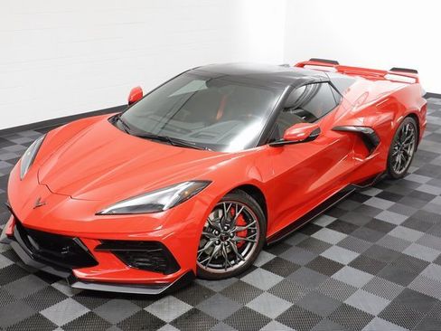 Used 2023 Chevrolet Corvette Stingray Premium Conv w/ Z51 Performance Package image 2