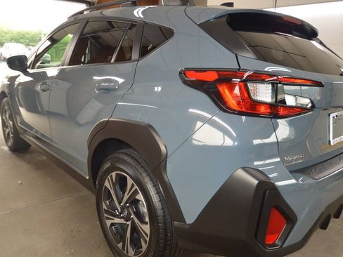 Used 2024 Subaru Crosstrek 2.0i Premium AWD/4WD image 18