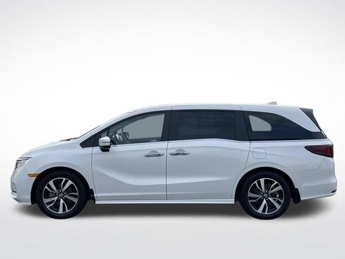 Used 2024 Honda Odyssey Touring image 2