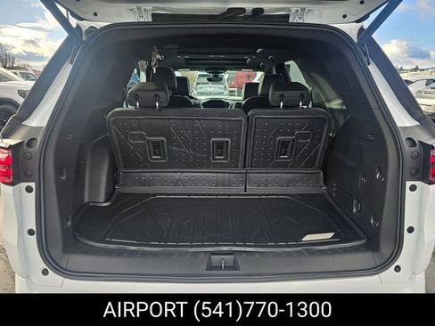 Certified 2023 Chevrolet Traverse High Country AWD/4WD image 15