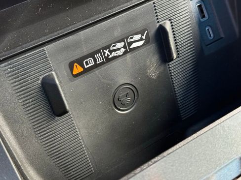 New 2025 GMC Hummer EV 2X w/ LPO, Sport Package image 33