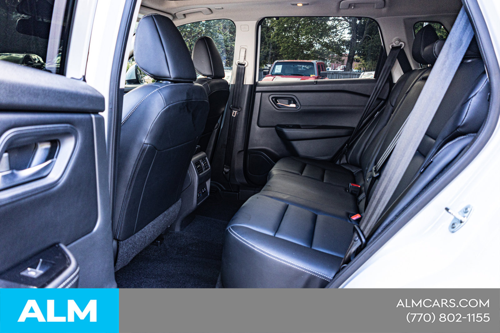 Used 2024 Nissan Rogue SL w/ SL Premium Package FWD image 18