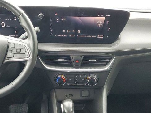Used 2024 Buick Encore GX Preferred FWD image 23
