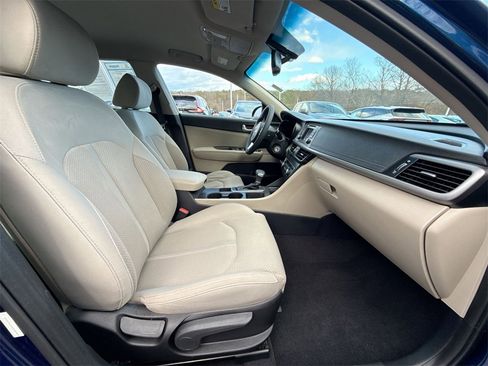 Used 2016 Kia Optima LX w/ LX Convenience Package image 24