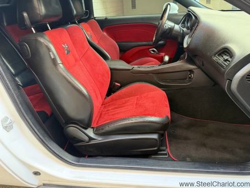 Used 2019 Dodge Challenger R/T Scat Pack w/ Widebody Package image 11