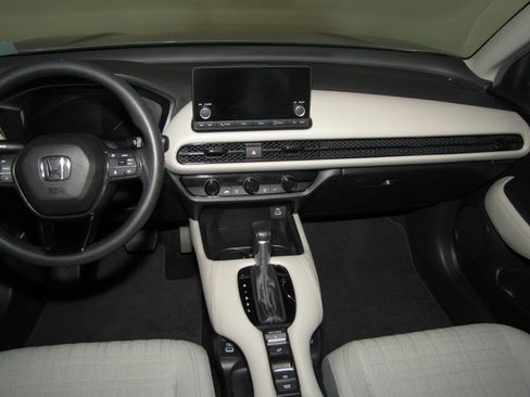 Certified 2023 Honda HR-V LX image 13