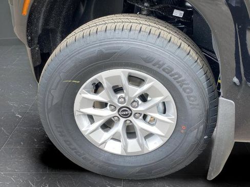 New 2026 Nissan Frontier S image 31