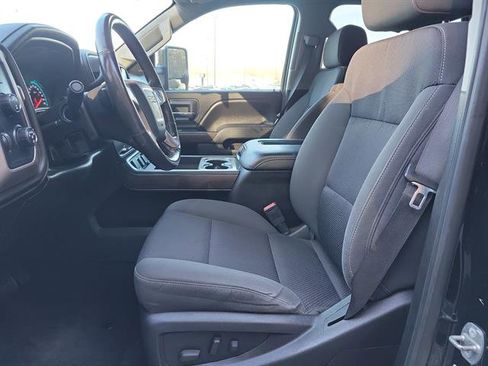 Used 2018 GMC Sierra 2500 Denali w/ Duramax Plus Package image 3