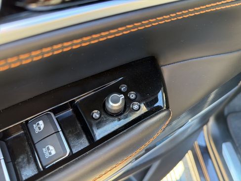 Used 2023 Jeep Grand Wagoneer Series III w/ Rear-Seat Entertainment Group image 99