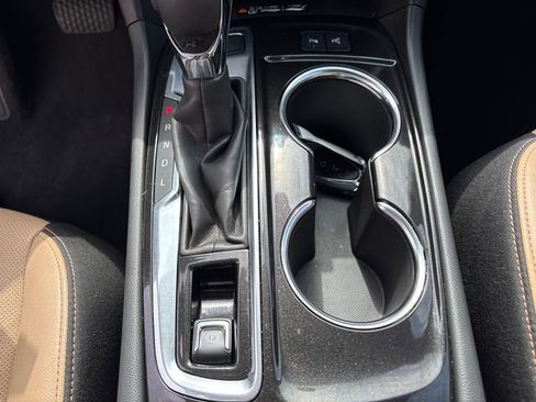 Certified 2022 Chevrolet Equinox Premier image 38