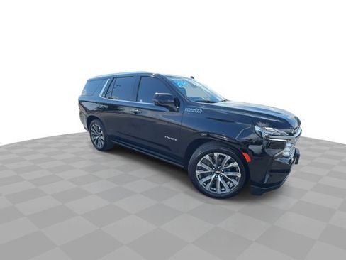 Certified 2024 Chevrolet Tahoe High Country AWD/4WD image 2