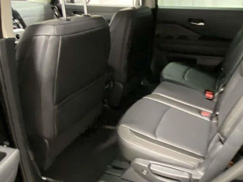 New 2026 Nissan Pathfinder SL FWD image 8