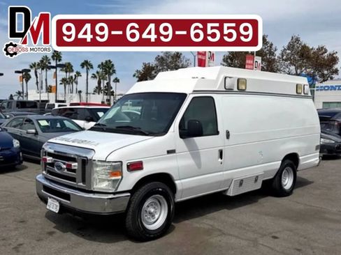 Used 2009 Ford E-350 and Econoline 350 Extended Super Duty RWD image 1