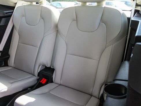 Used 2023 Volvo XC90 B6 Plus w/ Protection Package Premier image 20