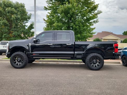 Used 2024 Ford F250 Platinum AWD/4WD image 8