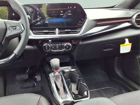 New 2026 Chevrolet Trax RS w/ Sunroof Package FWD image 23