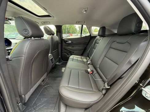 New 2026 Chevrolet Trax ACTIV w/ Sunroof Package FWD image 24