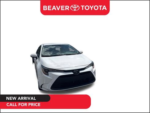Used 2024 Toyota Corolla LE FWD image 1