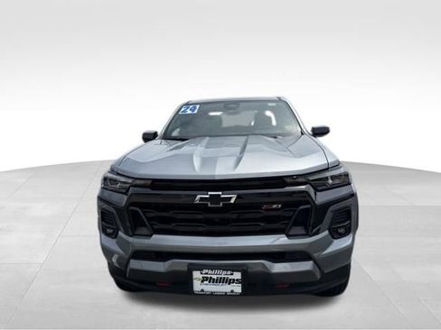 Certified 2024 Chevrolet Colorado Z71 w/ Z71 Convenience Package 2 AWD/4WD image 2