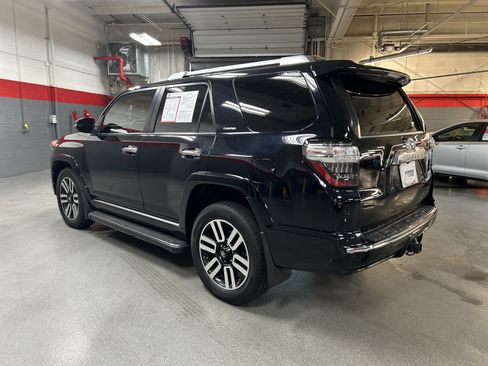 Used 2023 Toyota 4Runner Limited AWD/4WD image 9