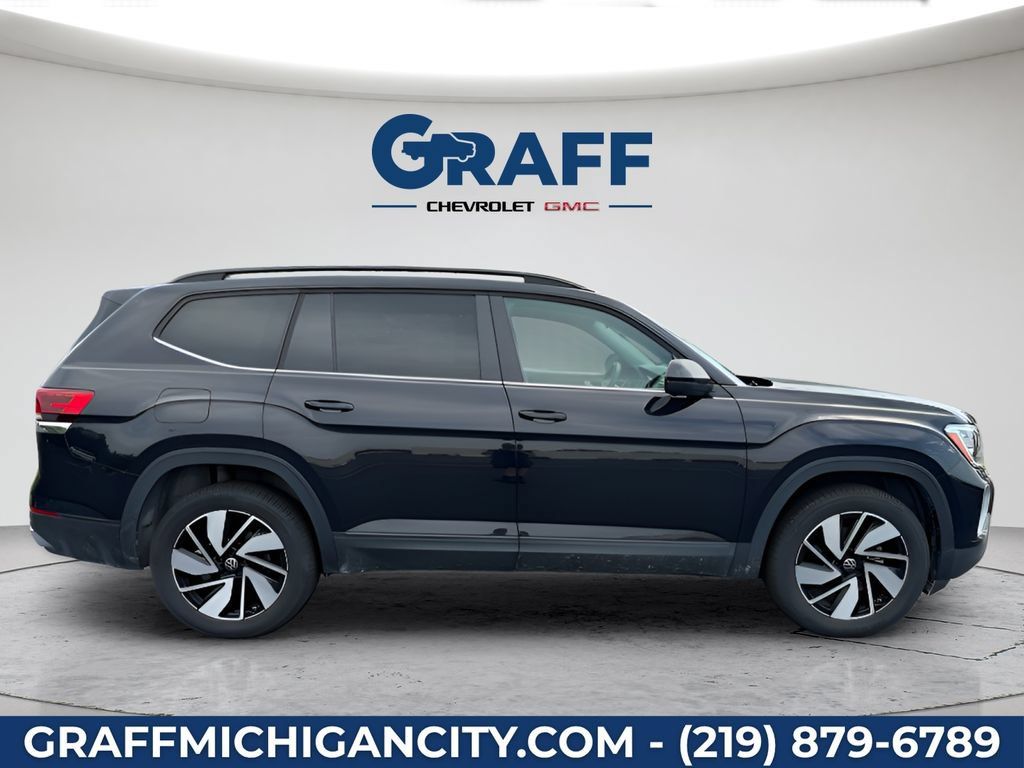 Used 2026 Volkswagen Atlas SE AWD/4WD image 6
