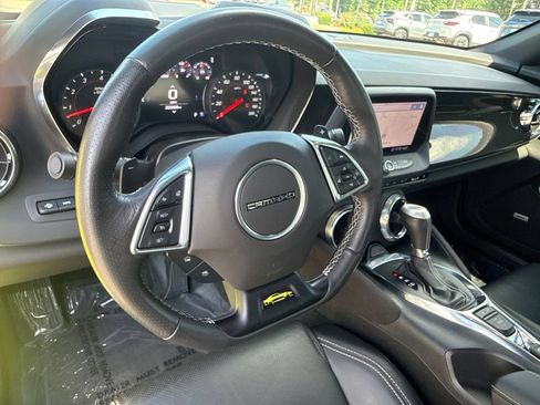 Used 2020 Chevrolet Camaro SS RWD image 15