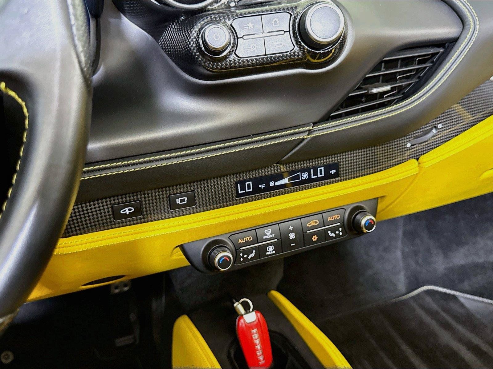 Used 2021 Ferrari F8 Tributo RWD image 19