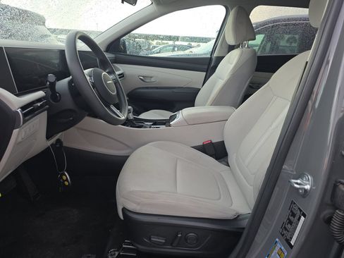 Used 2025 Hyundai Tucson SEL FWD image 11