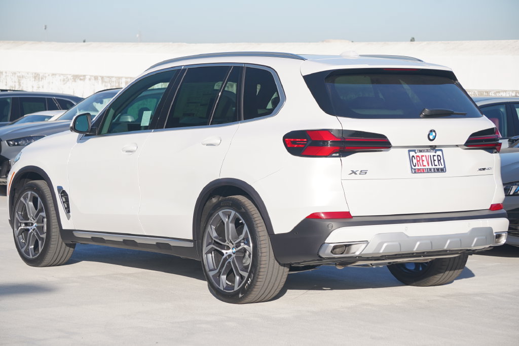 Used 2026 BMW X5 xDrive40i AWD/4WD image 7