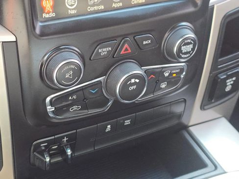 Used 2016 RAM 1500 Classic SLT w/ SLT Plus D←cor Group image 24