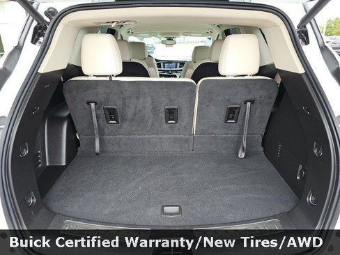 Certified 2022 Buick Enclave Essence image 30